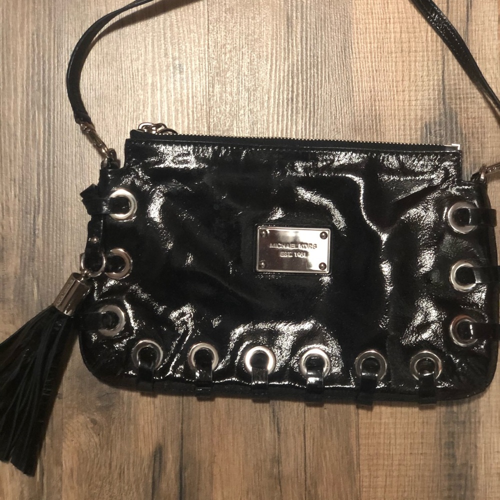 Michael Kors patent leather wristlet